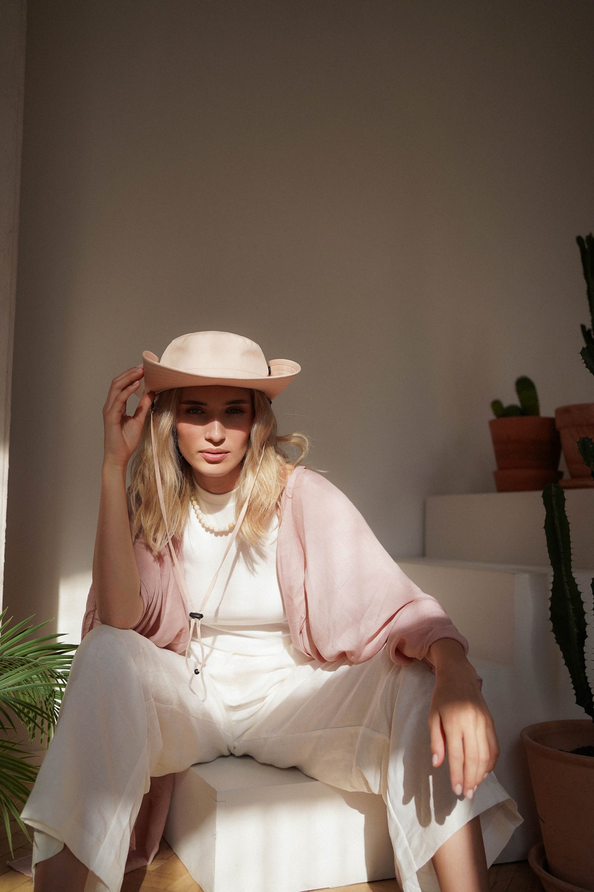 Kapelusz damski na lato z filtrem UV Coconut Milk